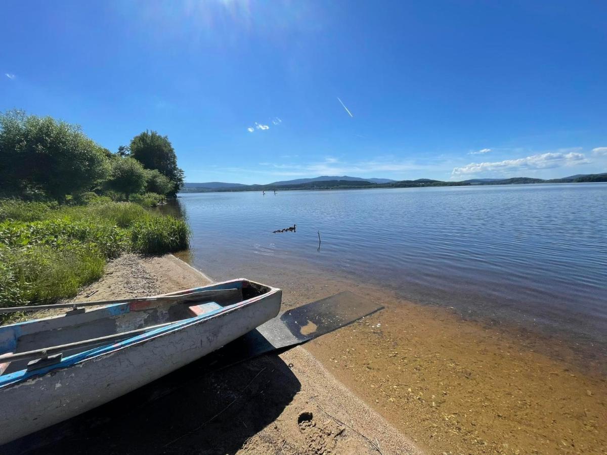 Hobiti Chatka Lipno แชร์นาฟ โปชูมาวี ภายนอก รูปภาพ
